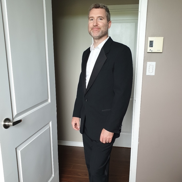 Yves Saint Laurent Classy 930 Tuxedo - Picture 1 of 8